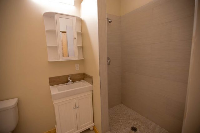 Dollar Hill Apartment 02