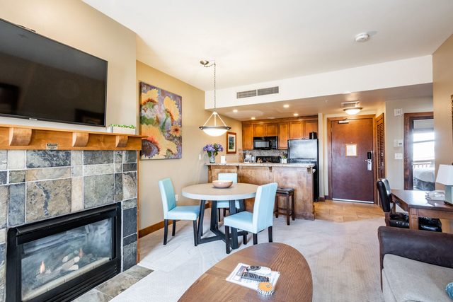 SD-B220 (1BD K) — Park City, UT