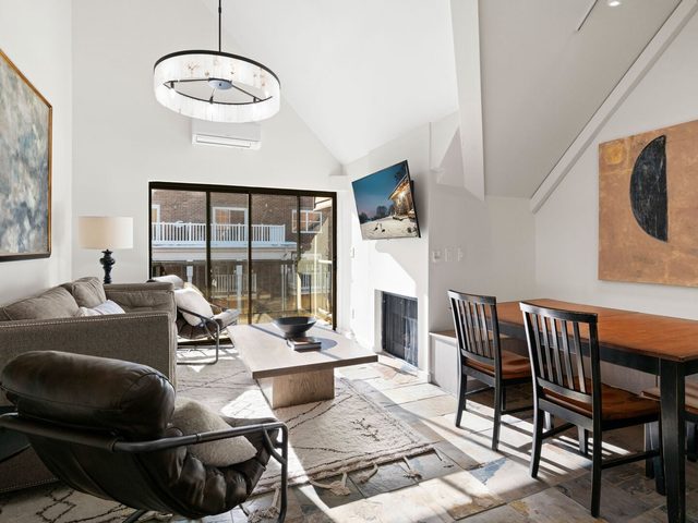 LV-A305 (1BDKL) — Park City, UT