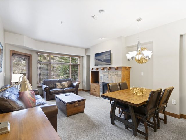 SD-B320 (1BD K) — Park City, UT