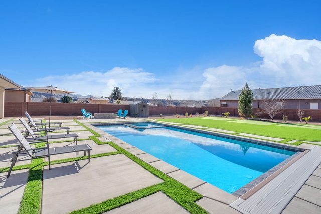 Poolside Paradise near Zion with Putting Green