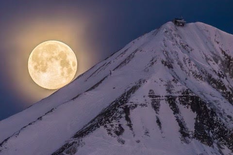 Big Sky - Moon Rider Ski Lodge