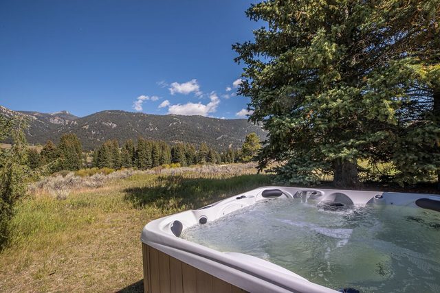 Big Sky - Nordic Ski Haus
