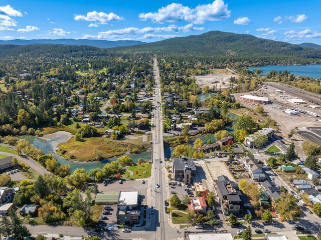 Flathead Valley - WF - Whitefish Riverside Loft