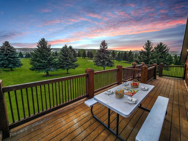 2611 Foxridge Garden City