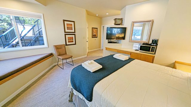 River Ridge 328 B