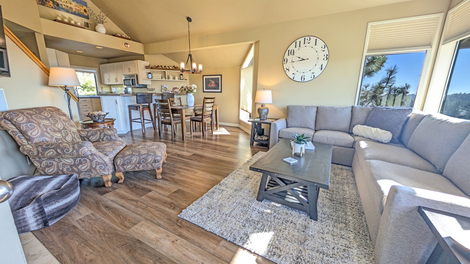 River Ridge 424AB