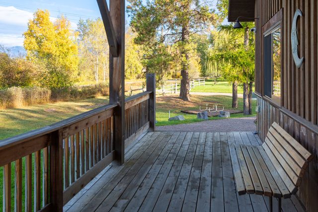 Flathead Valley - CF - R Lazy S Inn