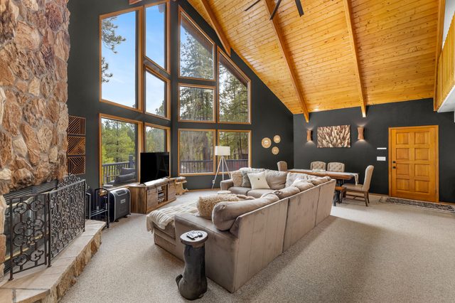 Cozy Hilltop Retreat Upper — Flagstaff, AZ