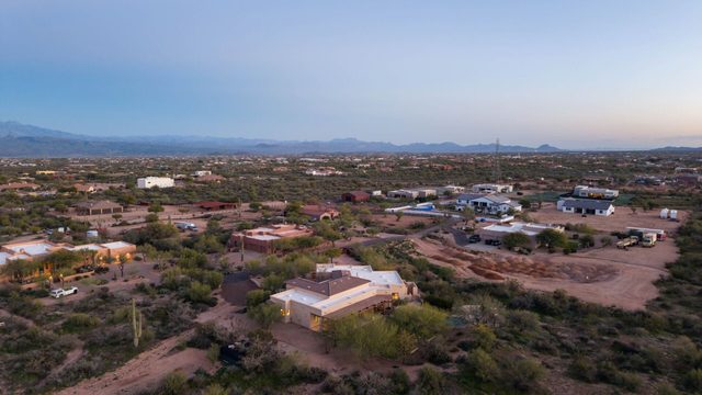 Cave Creek Wrangler Estate