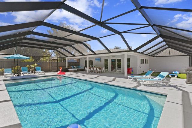 Saltwater Pool, Slate Pool Table & Mini Golf, IMG — Bradenton, FL