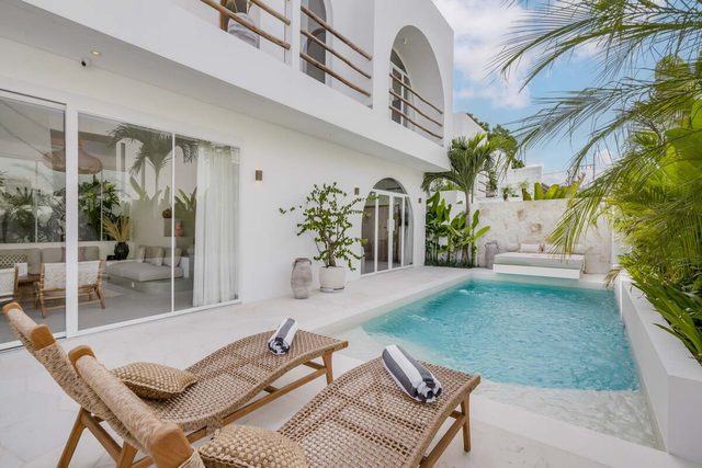 Las Casas 2 : 3BR Villa w/ Private Pool in Canggu