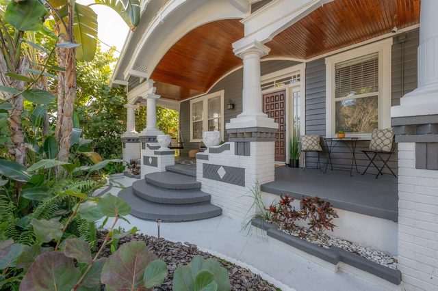 "The Eclectic"- Fenced In|Fire Pit|Grill — Tampa, FL