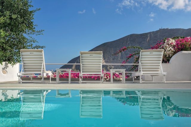 Private Pool Villa Near Kamari Beach — Exo Gonia, South Aegean