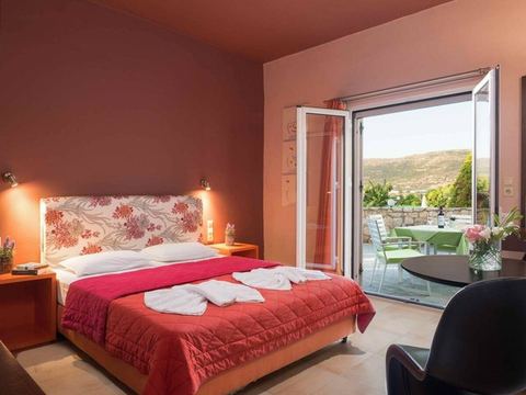 Petritos Hotel - Studio Double Room 9