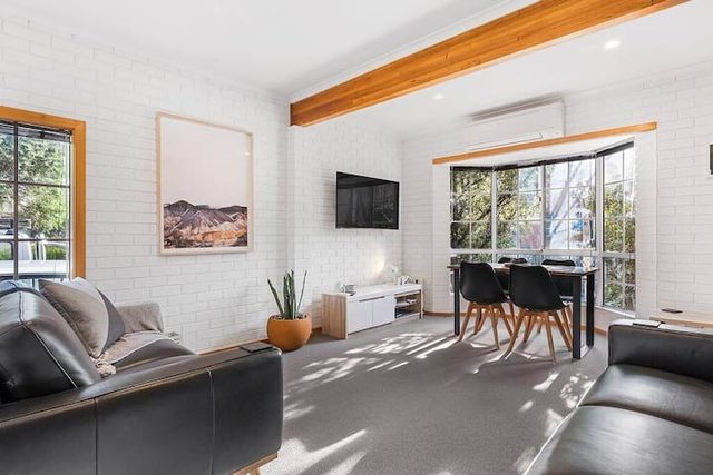 Cozy 2-Bed Villa in Prime Location with parking.