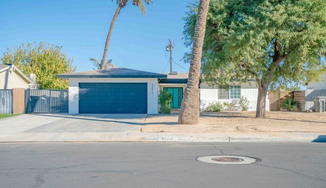 Near Coachella · Private Pool & Spa · EV Charger