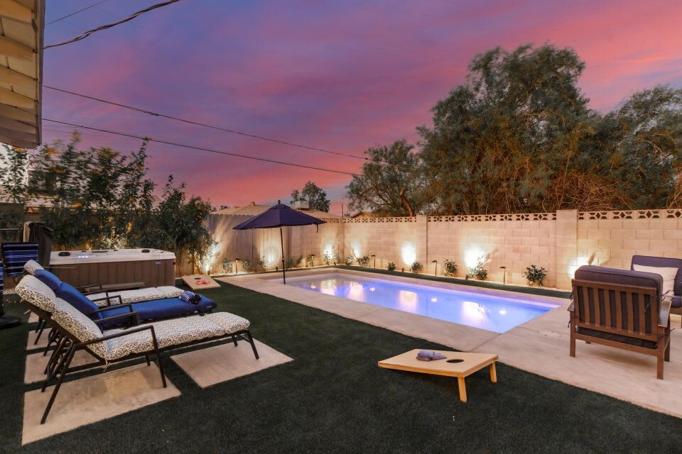 Crown Azul | FREE Pool Heat | 2 Primarys | Hottub