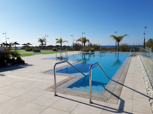 SHR009 Precioso apartamento con piscina
