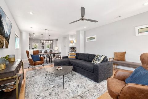 Porte Orange-Modern Home-1 mi from DT Fayetteville