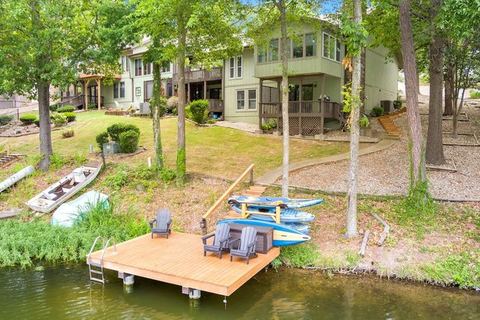 Lakeside Nest - Dock on Lake Rayburn - Sleeps 9