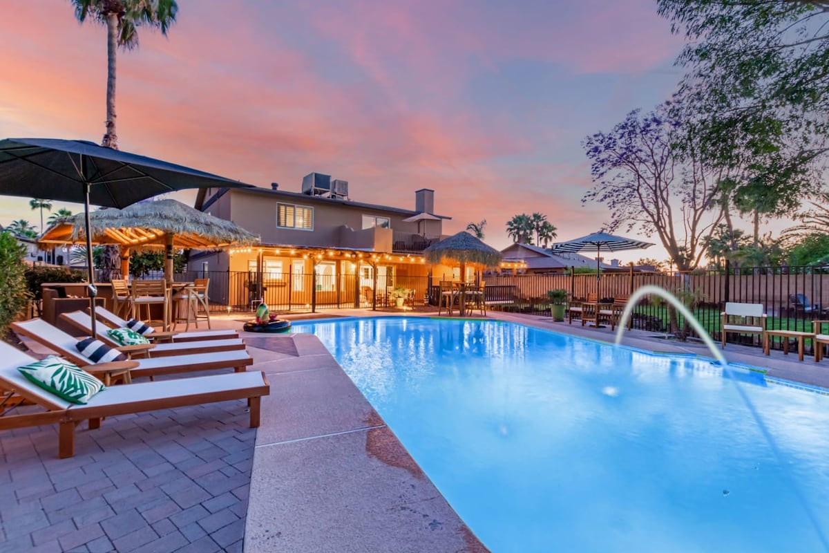 Tiki Paradise w/Htd. Pool, Putt Grn. & Tiki Bar