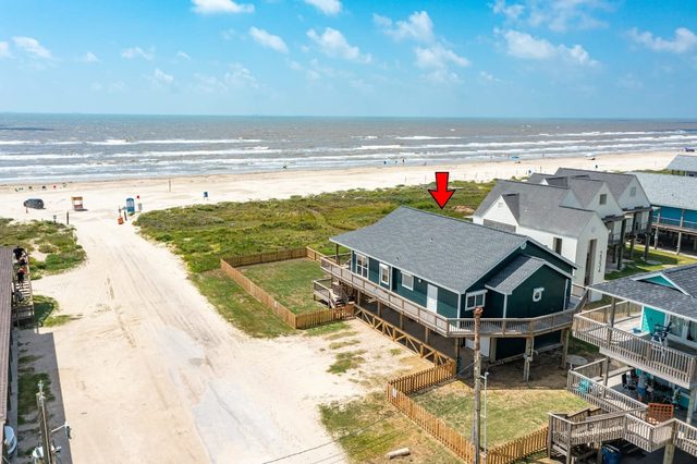 Starfish Beach Gem - Right ON Beach & So Lovely!