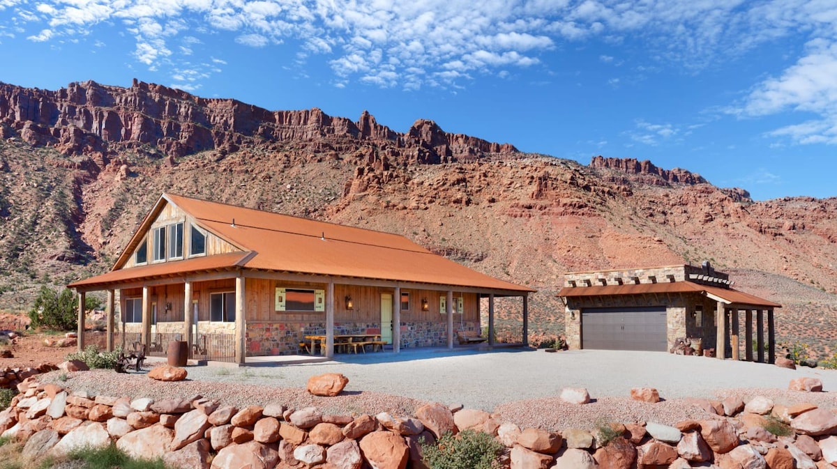 Hideout at the Rim - Moab's Best Kept Secret