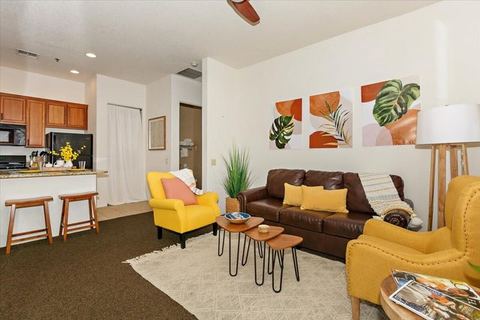 CLR111 Upstairs One Bedroom Casa Near Old Town LQ