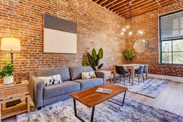 West End Loft - Downtown, 5 min. walk to River St! — Savannah, GA