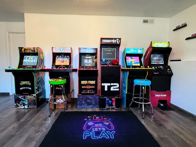 Home in Kanab with Game Room. Sleeps 10, Pets OK!
