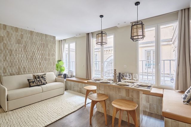 Modern 2 bedrooms apartment Le Marais/ Beaubourg