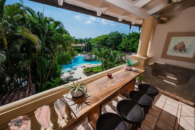 Ocean-View Condo | Lagoon Pool & Swim-Up Bar