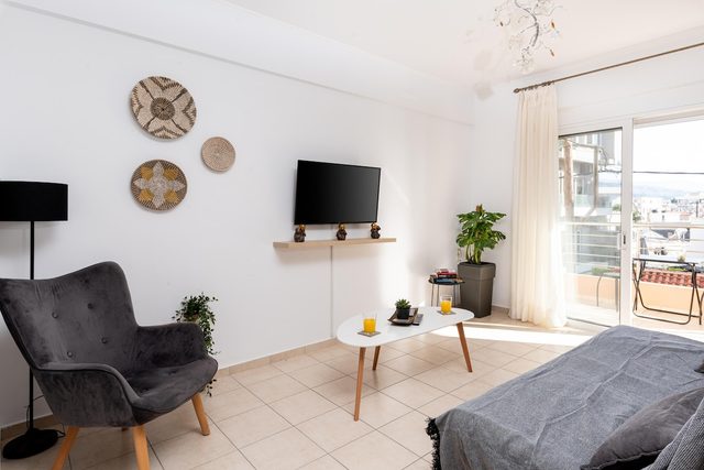Niman Second Floor Beachside Apartment