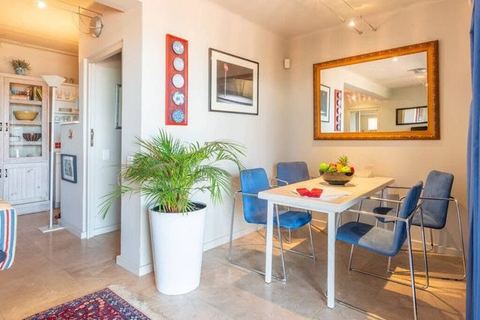 Charming Sea Point Apartment