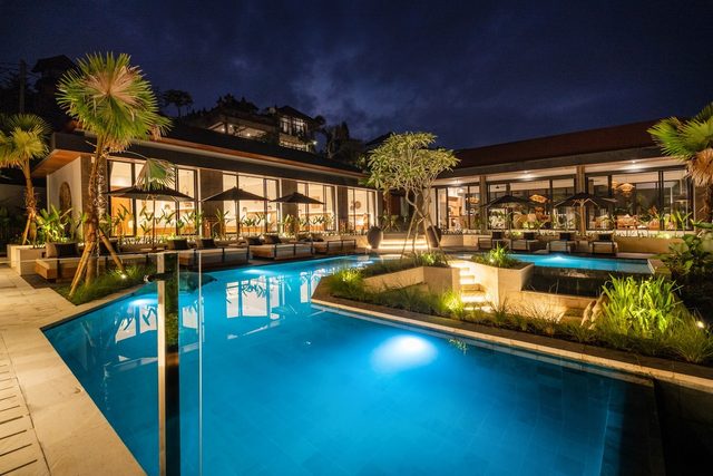 Menawan : 6BR Villa with Yoga Room & Jungle Views
