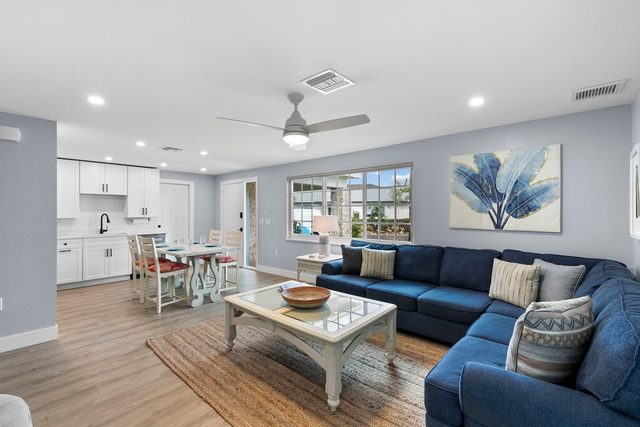 541 Seashell Cottage | Pool-Spa