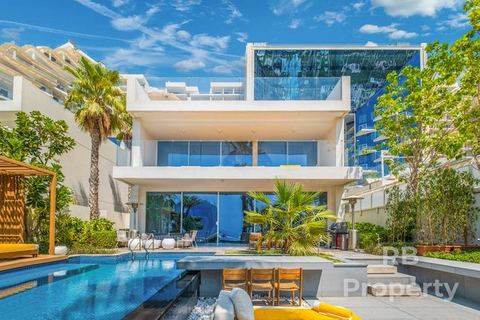 FIVE Palm Beach Villa -Pool & Jacuzzi, 3-Level