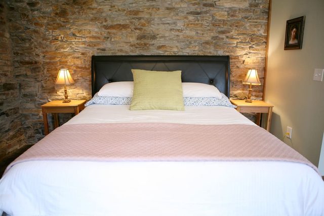 Light Horse Inn: Suite 4