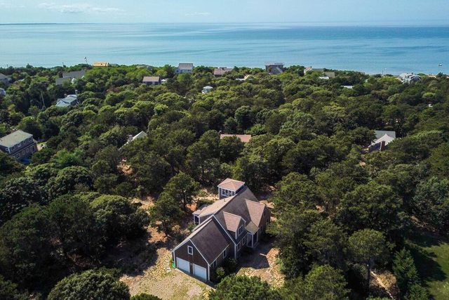 Walk to Beach, Central AC!