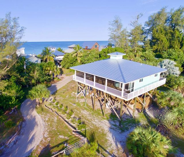 Cuttlefish Cottage:  Beautiful home with great beach views! — Placida, FL