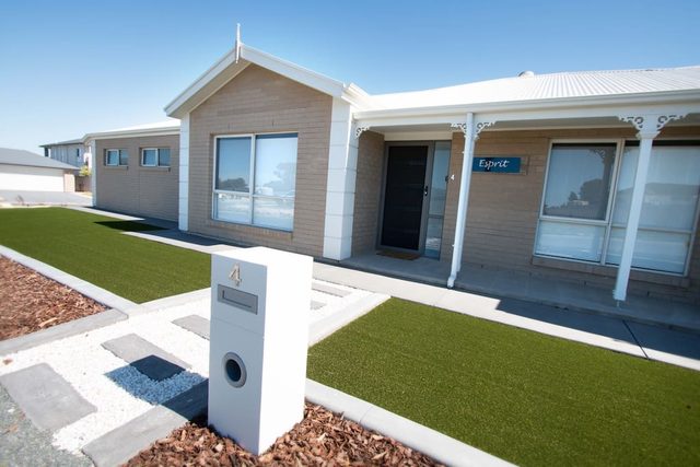 Contemporary ‘Esprit’ with river reserve access — Tailem Bend, South Australia