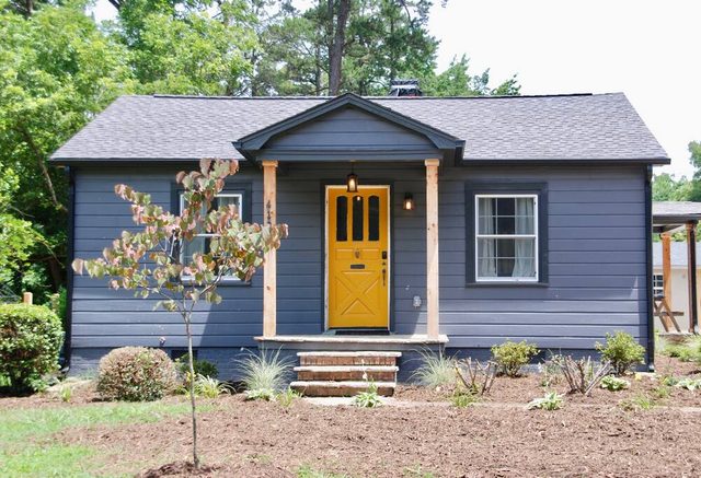Cozy Charlotte Cottage | Near NoDa + Rail