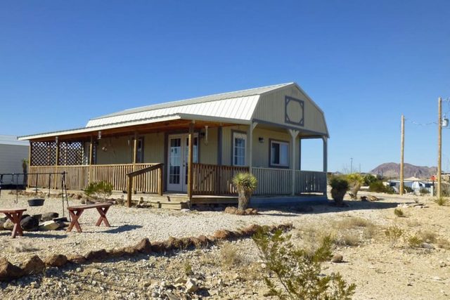 Lorna’s Ghost Town Cabin: Located in Ghost Town