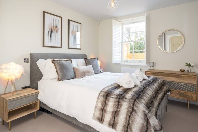 Hope View – brand new luxury 1 bed, FREE parking