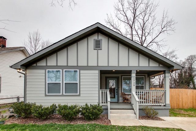 Spacious Home 2 Miles From Broadway!