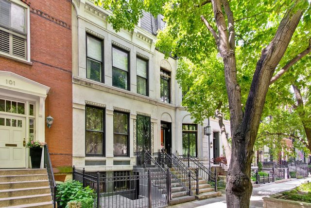 Studio flat in the heart of Chicago's Gold Coast