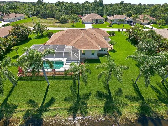 Spacious Pool and Expansive Canal Views #811