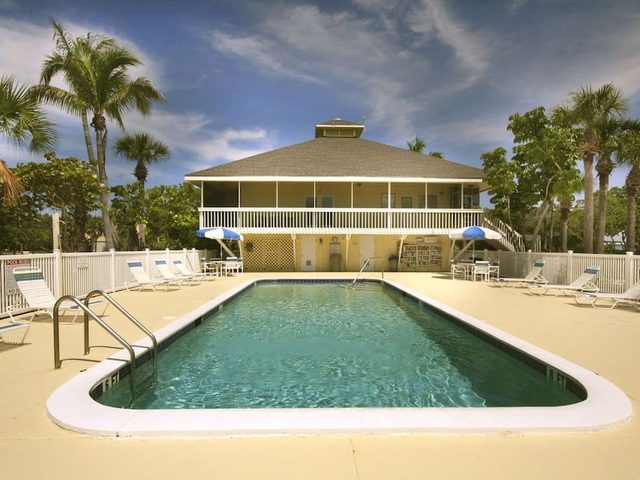Hideaway Haven:  Pool, free ferry, wi-fi, parking and kayak to explore the bay! — Placida, FL