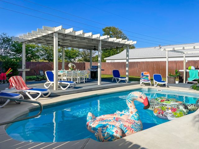 Seas The Moment-Golf Cart Deals-Hot Tub-PrivPool